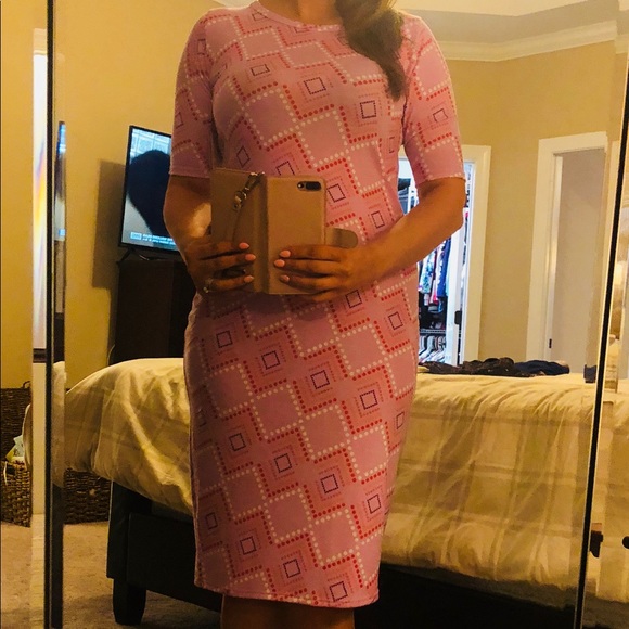 BNWT Pink Aztec LuLaRoe Julia - Picture 2 of 5